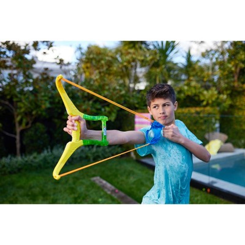 Tropical Party Slingshot & 100+ Rapid-Filling Self-Sealing Water Balloons by ZURU