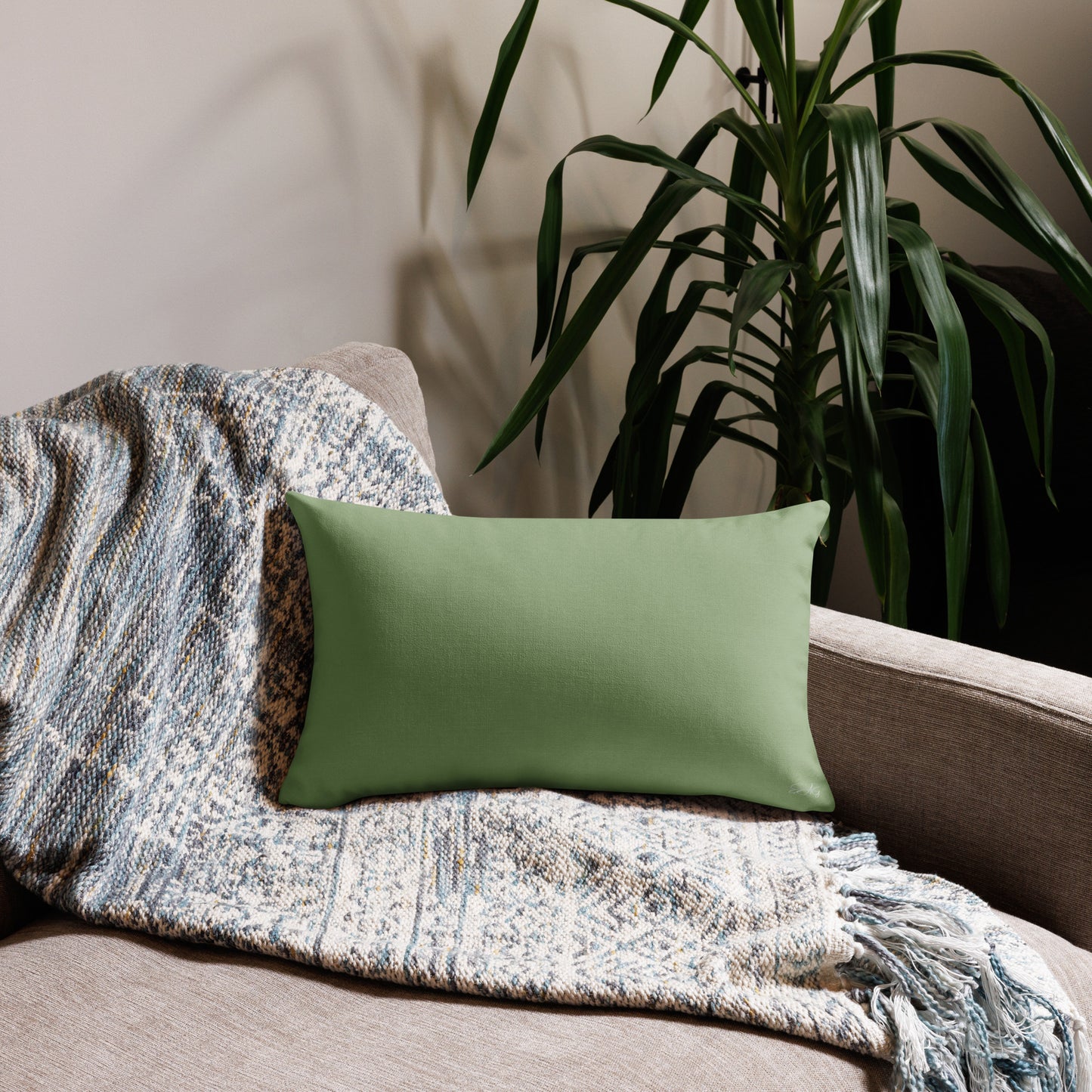 Earthy Sage Green Comforter & 3-Pillowcase Luxury Suite | Premium Bedding Accent Bundle (Queen or King)